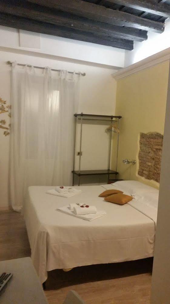Navona First Gasthof 2*